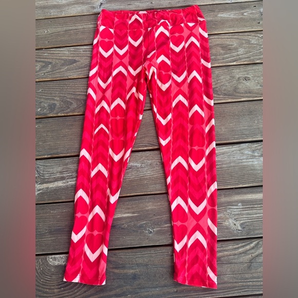 LuLaRoe red tall & curvy Valentine leggings - Picture 1 of 8